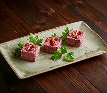Пхали из свеклы и капусты с грецкими орехами