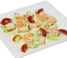 Салат Цезарь с креветками