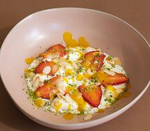 Ленивые вареники в кокосово-ванильном соусе