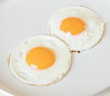 Завтрак из двух яиц