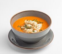 Томатный суп с кальмарами и кокосовым молоком