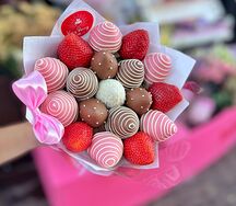Букет из клубники в шоколаде S