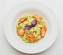 Паста с авокадо и с курицей