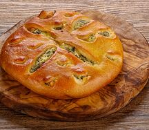 Хачапури со шпинатом и сулугуни