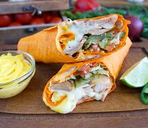 Сырная шаурма с курицей