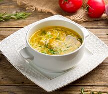 Суп куриный с цыпленком и лапшой