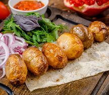 Шашлык из молодого картофеля