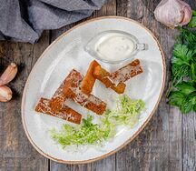 Гренки с чесночным соусом