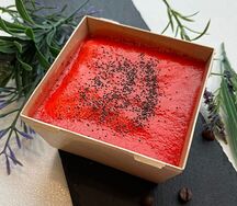 Клубнично-маковый десерт