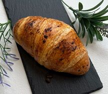 Круассан шоколадный