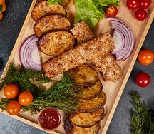 Люля-кебаб из курицы с картофелем на гриле