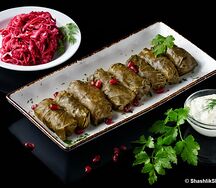 Долма в винoградных листьях