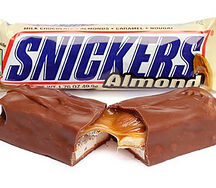 Шоколадный ботончик Snickers Almond
