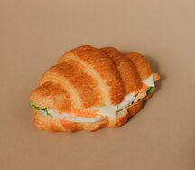 Сэндвич Круассан с курицей