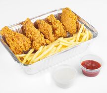 Куриные крылышки и фри