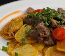 Картофель по-домашнему с мясом 