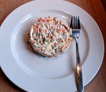Салат с кальмаром