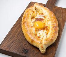 Хачапури по-аджарски