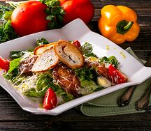 Салат Цезарь с курицей