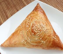 Слоёная самса с говядиной