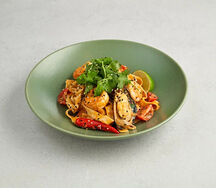 Вок лапша Том ям