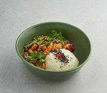 Курица с кешью