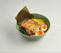 Суп Мисо-рамен с курицей кацу