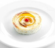 Запеканка творожная с персиком