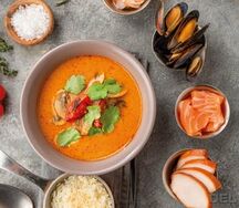 Тайский суп Том Ям с рисом