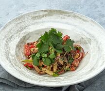 Салат с копченой индейкой