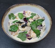 Курица в зеленом карри