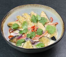 Тофу в зеленом карри