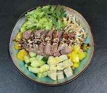 Боул с утиной грудкой