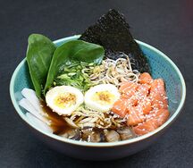 Рамен с лососем