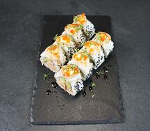 Ролл с гребешком и креветкой