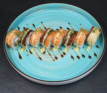 Ролл Филадельфия с лососем и угрем