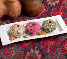 Ассорти из пхали