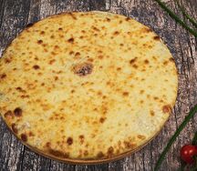 Пирог с сыром и свекольными листьями