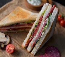 Сэндвич с колбаской