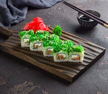 Юмико с угрем 