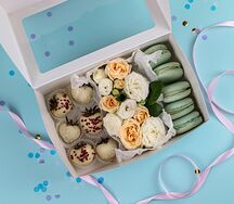 Набор макаронс с клубникой Тонкий аромат