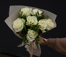 Букет цветов из 7 роз Ред Наоми