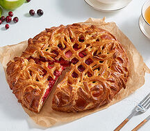 Пирог с яблоком и брусникой малый на сдобном слоеном тесте от шеф-пекаря АВ, Россия