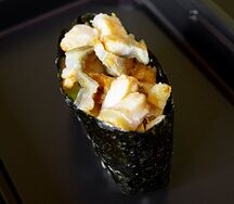 Суши спайси угорь