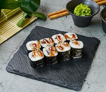 Хосомаки с угрем