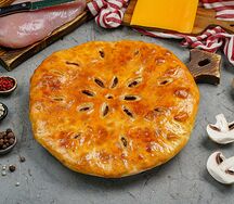 Осетинский пирог с курицей, грибами и сыром