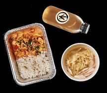 Ланч с курой том ям
