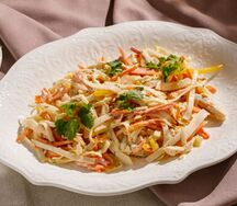 Грузинский салат Ацецили с цыпленком
