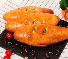 С луком и яйцом