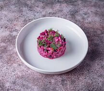 Салат Свекла с черносливом и грецким орехом